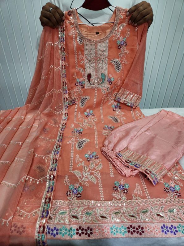 Readymade Three Piece - Image 4