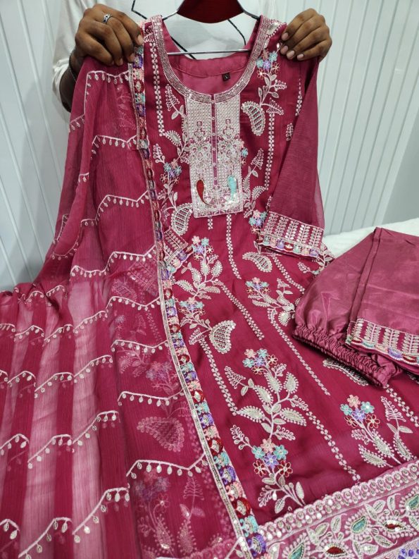 Readymade Three Piece - Image 6