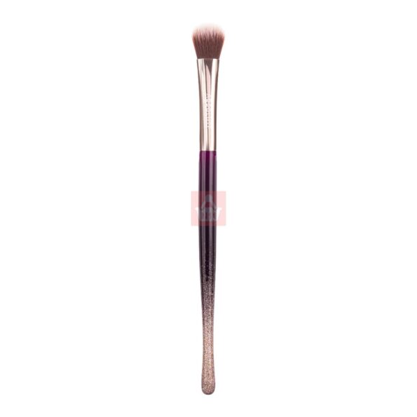 Absolute New York Large Fluffy Shader Brush For Eyes - ABMB15 - Image 3